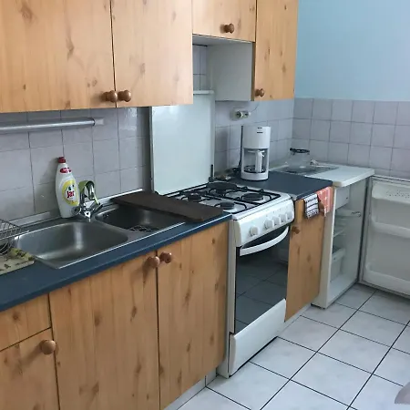 Apartament Liliom Apartman *